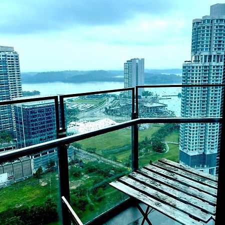 Almas Puteri Harbour Nusajaya Suite Room Exclusive Room 5 Min To Legoaland By Homespace Nusajaya (Iskandar Puteri) Exterior foto